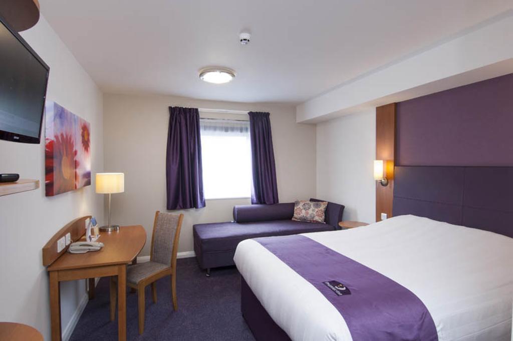 Premier Inn Cobham Cobham  Habitación foto