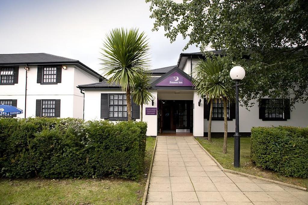 Premier Inn Cobham Cobham  Exterior foto